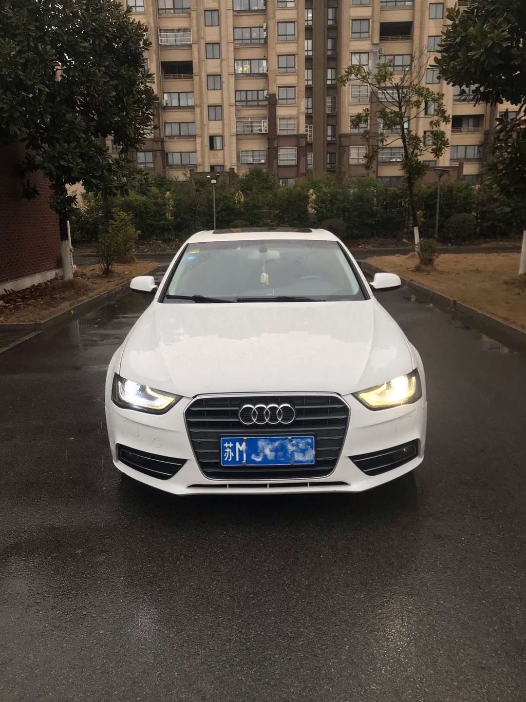 14年奥迪A4L  (图1)